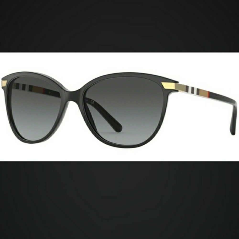 Burberry BE4216F

Sunglasses